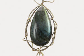 Wire wrapped around pendant